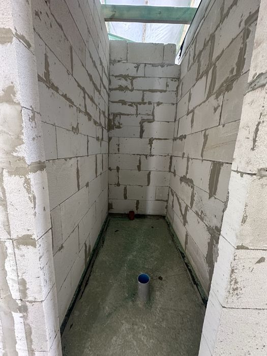 Продаж  сучасного будинку   в селі Озерце