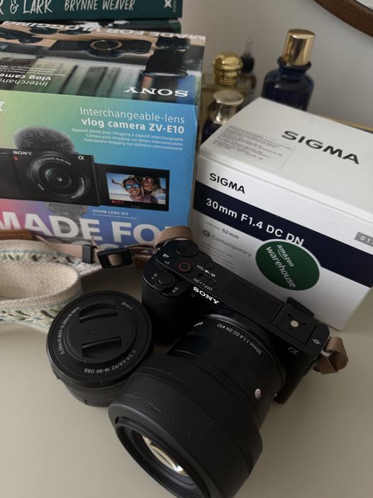Sony ZV-E10 + 30mm f1.4