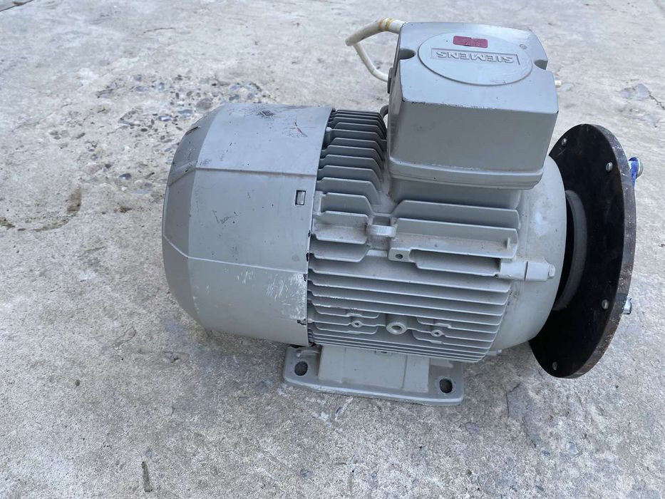 Мотори 3 квт-1.5 фірма siemens
