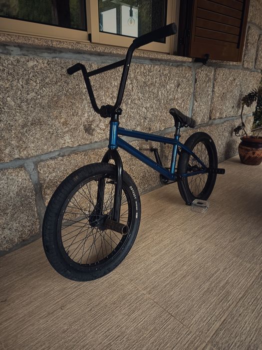 Bmx profissional  montada ás peças