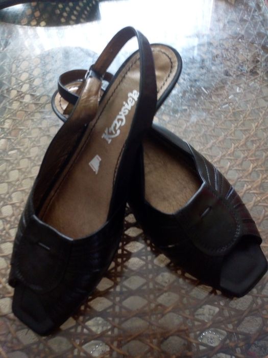 Buty damskie- sandałki