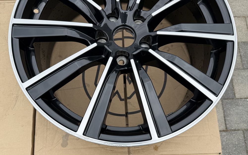 Oryginalna Felga Seat 19" 8J ET50 5X112 5F0.071.499A