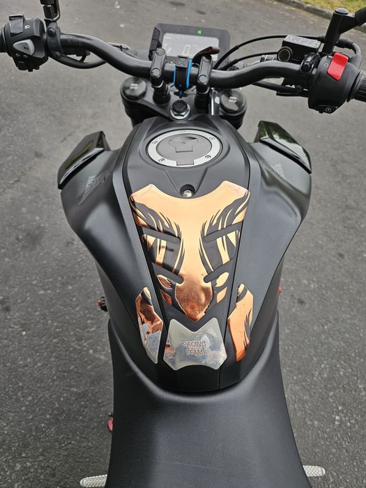 Honda CB125R C/extras