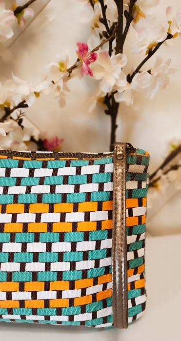 Bolsa como nova em tecido