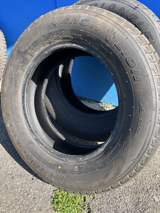 Шини зимові 235/65/R17