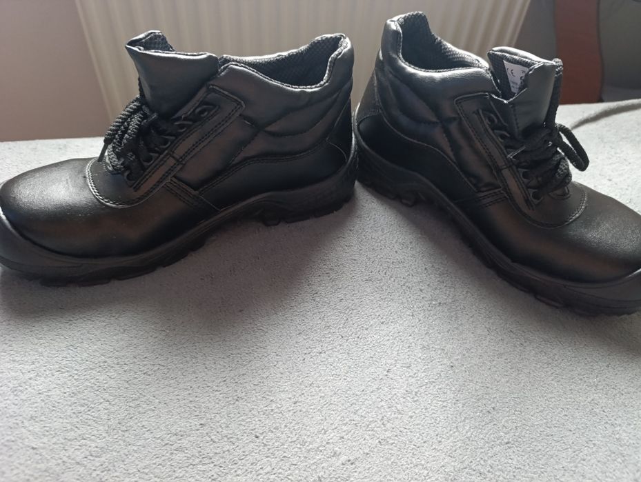 Buty robocze roz . 42