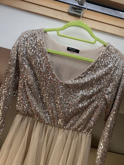 Sukienka na imprezę balową