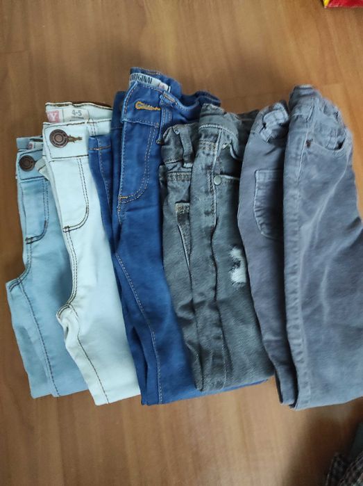 Roupa de menina 4/5 anos