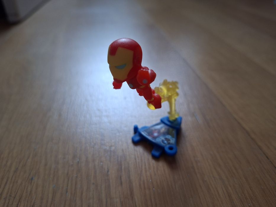 Фигурки из Kinder и Kinder Joy