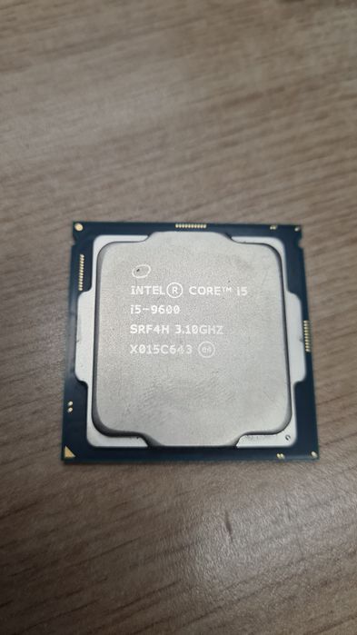 Prosesor intel core i5 9600 3.1 GHZ