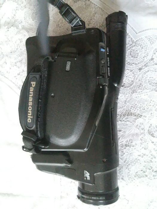 Видеокамера кассетная Panasonic rx 10 slim palmkorder