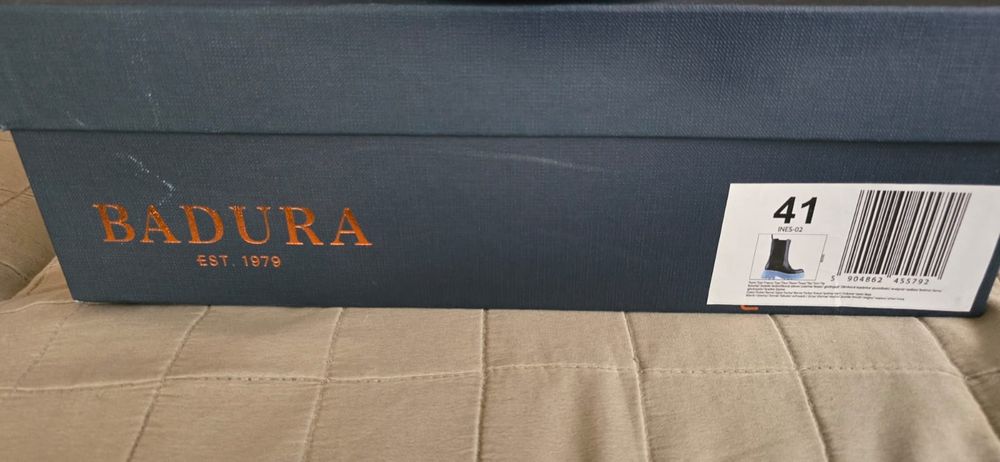 Damskie botki Badura