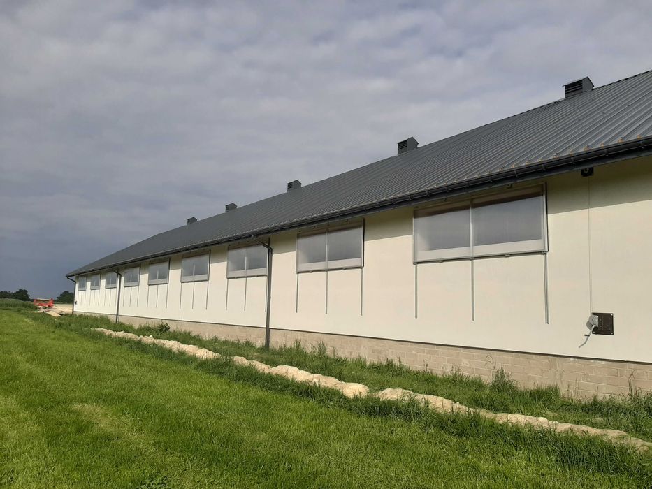 Kurtyny , okna oborowe