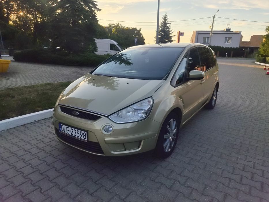 Ford  S-max  2.0, 140km