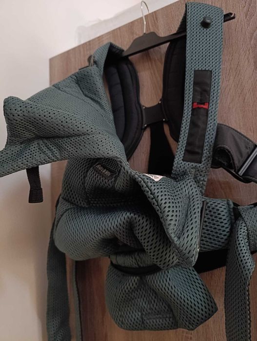 Porta bebés Babybjorn Move Mesh 3D, verde