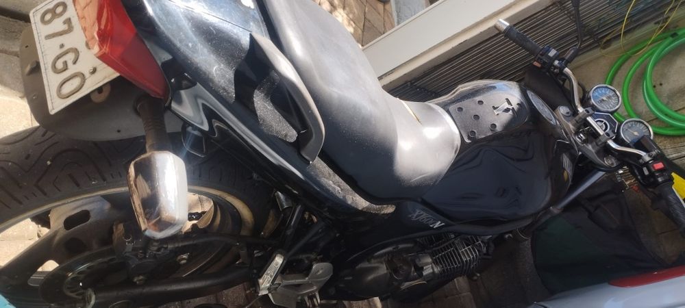 Moto Yamaha XJ600N