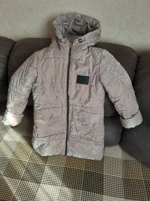 Продам зимову курточку