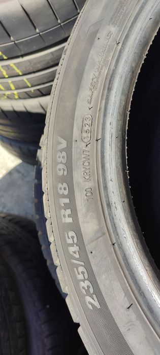 235/45R18 4szt. Opony zimowe Kumho winter Craft WP52 2023 rok