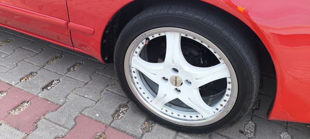Jantes MOMO 17"ET35 7J 4X100 com pneus continental 215 40 17