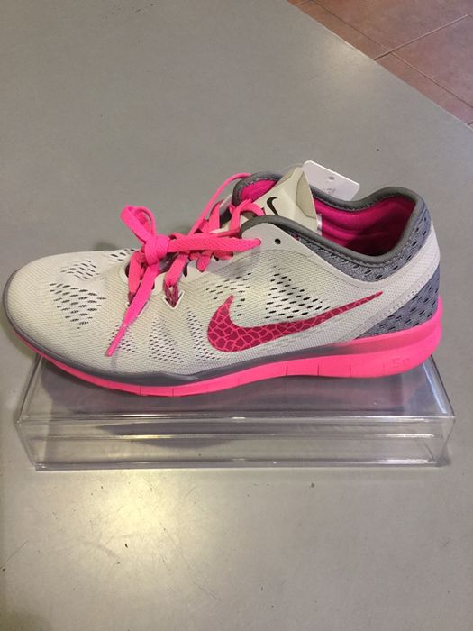 Obuwie damskie Nike FREE TR FIT 5 rozmiar 38
