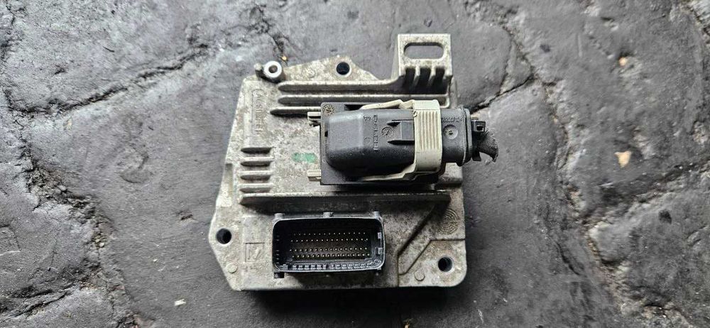Блок управління двигуном, блок керування двигуном Opel Astra 55561172