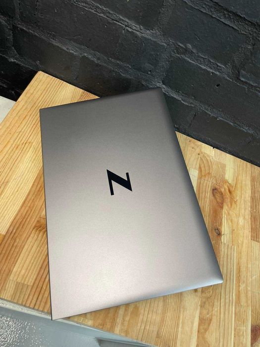 HP ZBook 14 G7 для професійної роботи та навчання є кількість
