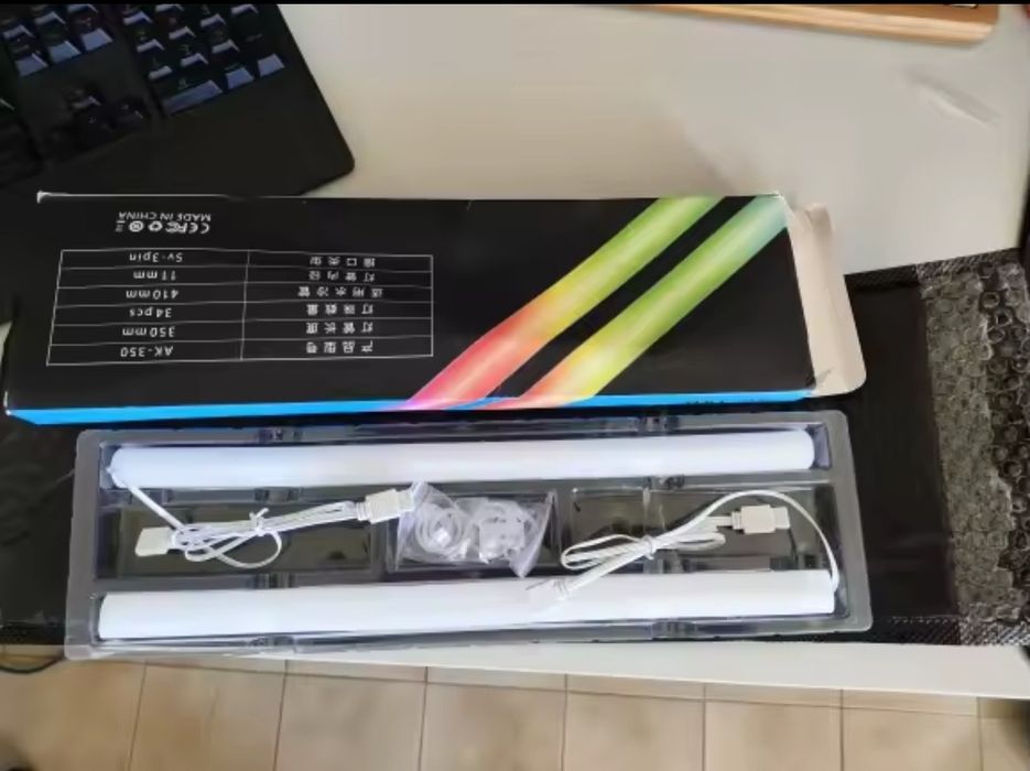 Nakładka silikonowa aRGB na węże chłodzenia wodnego AK350