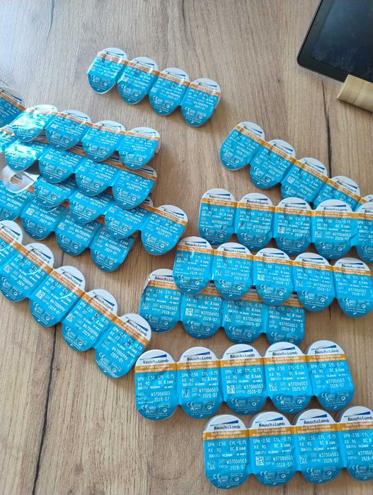 Soczewki kontaktowe Bausch & Lomb, -2.50 / -2.25