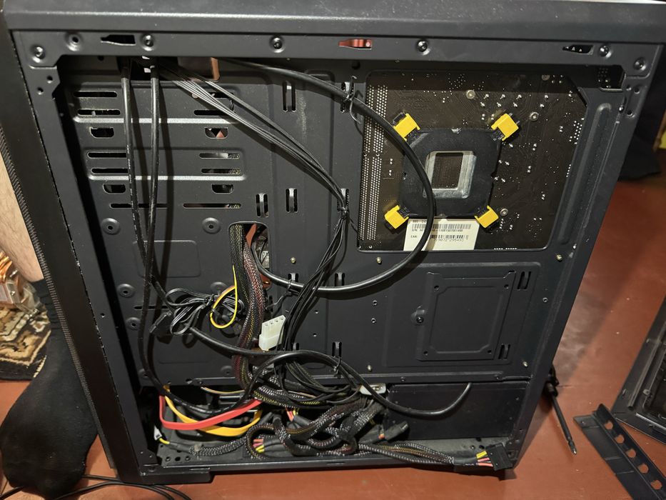 Компьютер Intel i7 4790k, GTX 1070 8Gb, 8Gb Ram, SSD 128Gb + HDD 3Tb