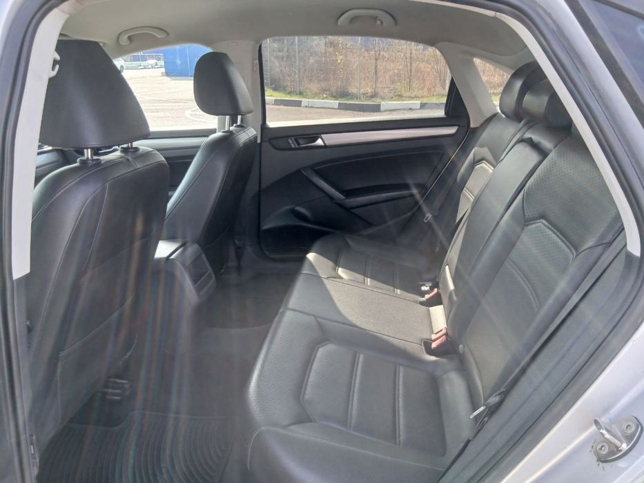 Прокат авто Volkswagen Passat 2014 рік.  Оренда авто Рівне.
