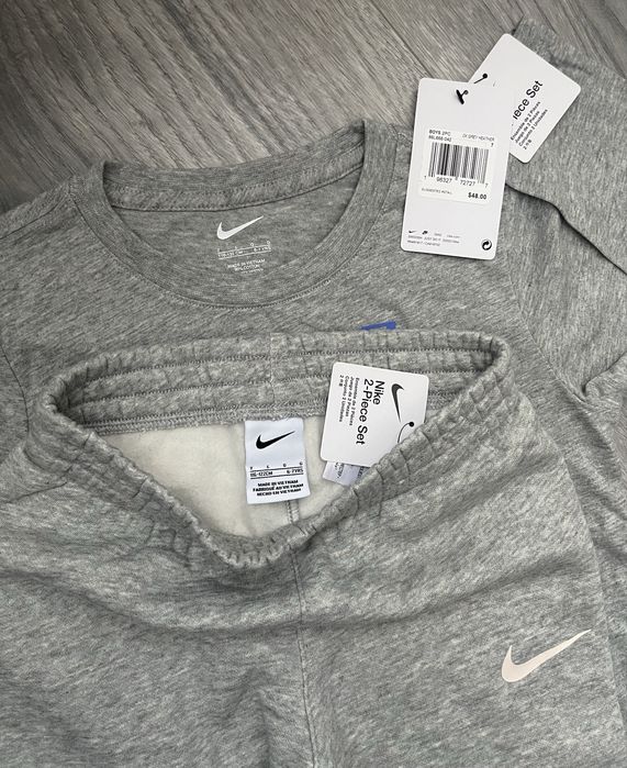 Дитячий костюм Nike, розмір на 6-7 років (116-122 см). НОВИЙ.