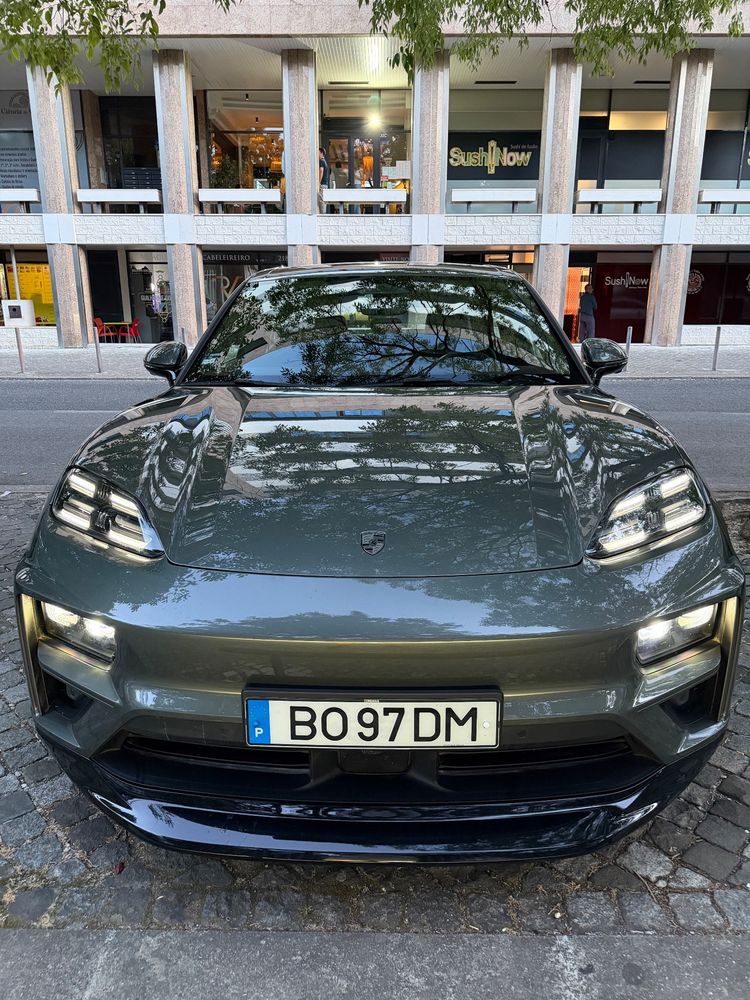 Porsche Macan Electric Turbo