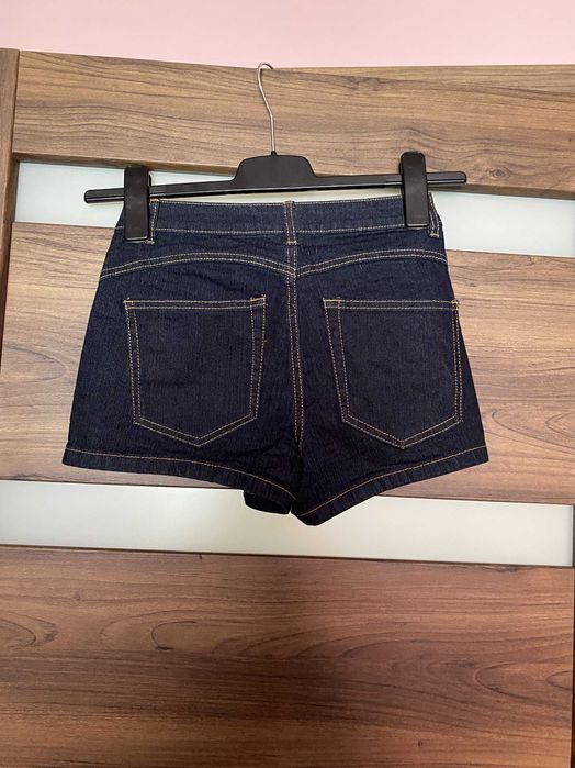 spodenki z wysokim stanem