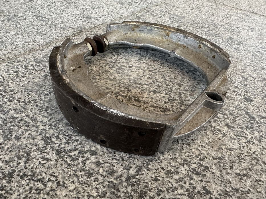 Тормозные колодки, колодки, тормоза Урал новые СССР
