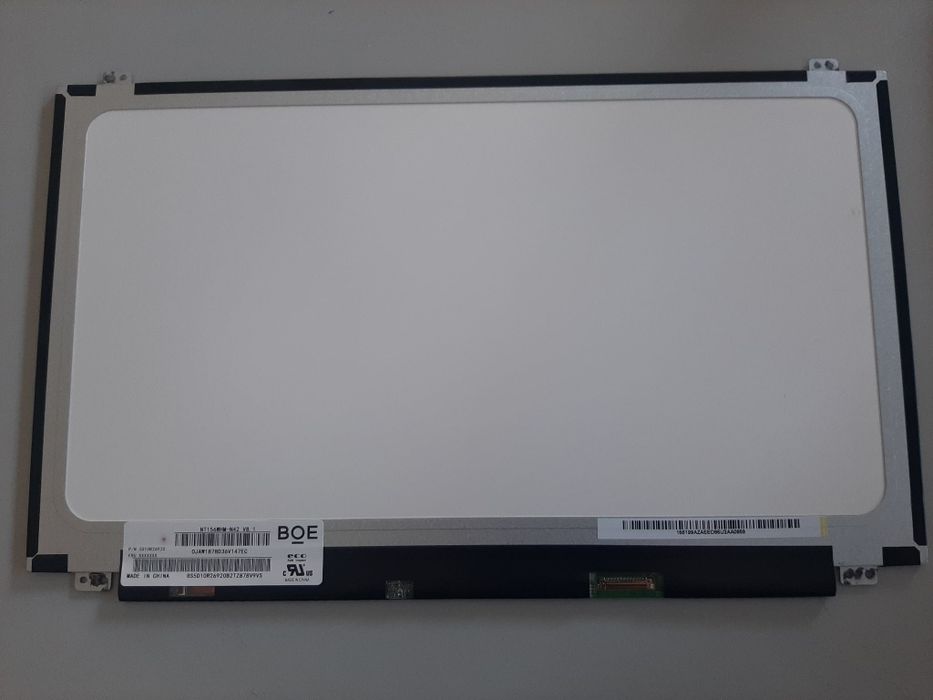 Ecrã LCD Portátil 15.6" 30 pin
NT156WHM-N42 V8.1