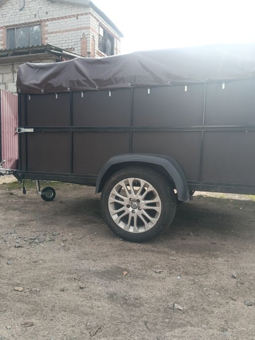 причип легкового автомобіля