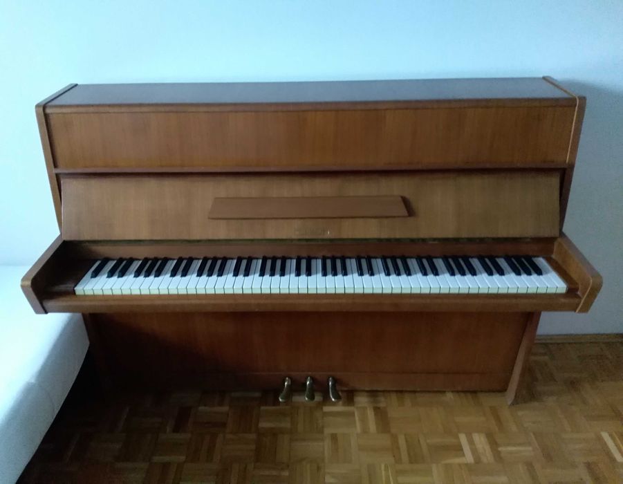 Pianino Petrof na sprzedaż Lublin • OLX.pl