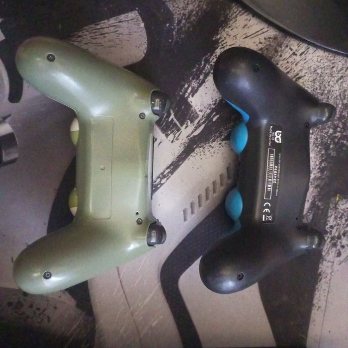 Продам Sony PS4 1tb