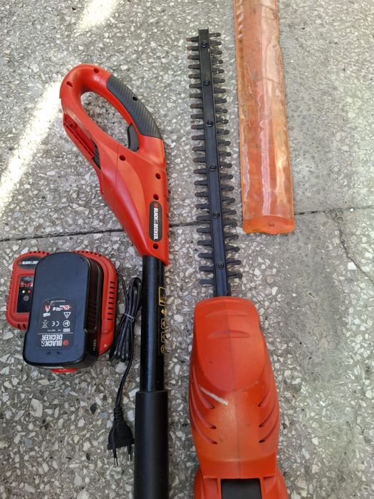 Nożyce do cięcia żywopłoty Black&Decker