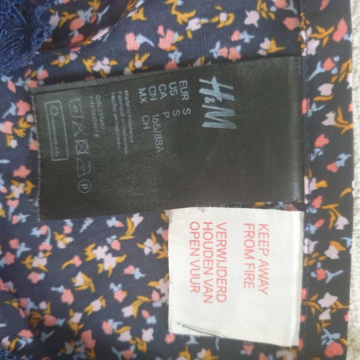 Koszulka H&M S w kwiatki