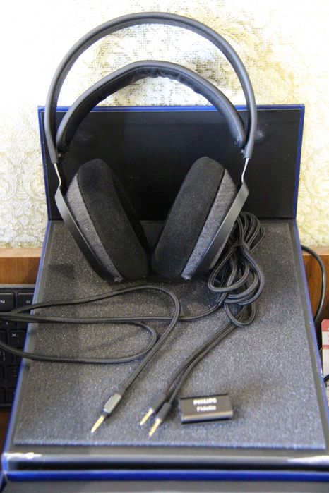 Philips Fidelio X3 Круті та міцні (Hi Res AUDIO)