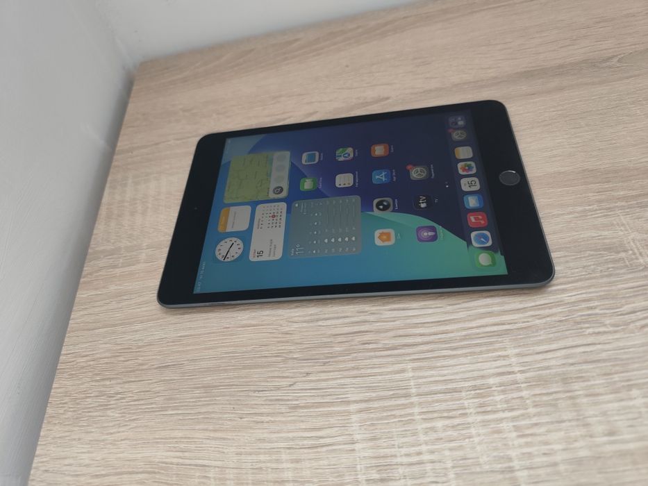 Apple iPad mini 5 Wi-Fi+LTE в гарному стані. Офіційний!