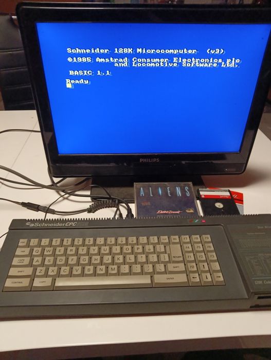ODBIÓR OSOBISTY Kolekcja retro Schneider cpc6128