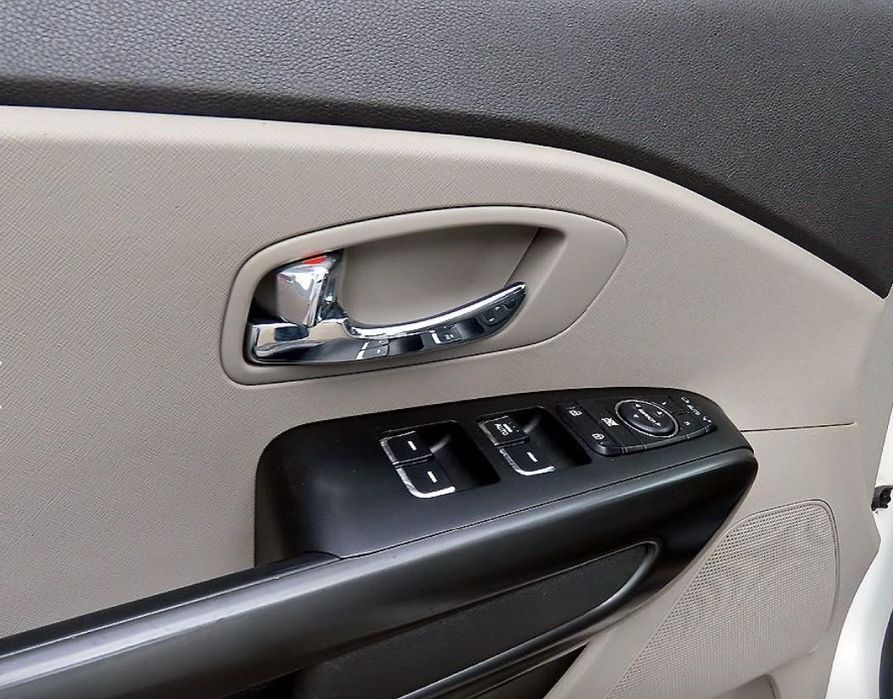 Kia Carnival 2017 9 мест