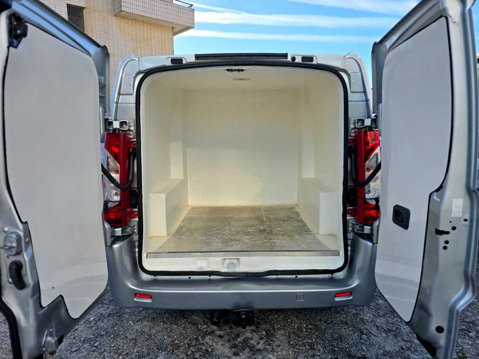Peugeot Expert L2 2.0Hdi 128Cv "Iva dedutível" (6 Lugares)