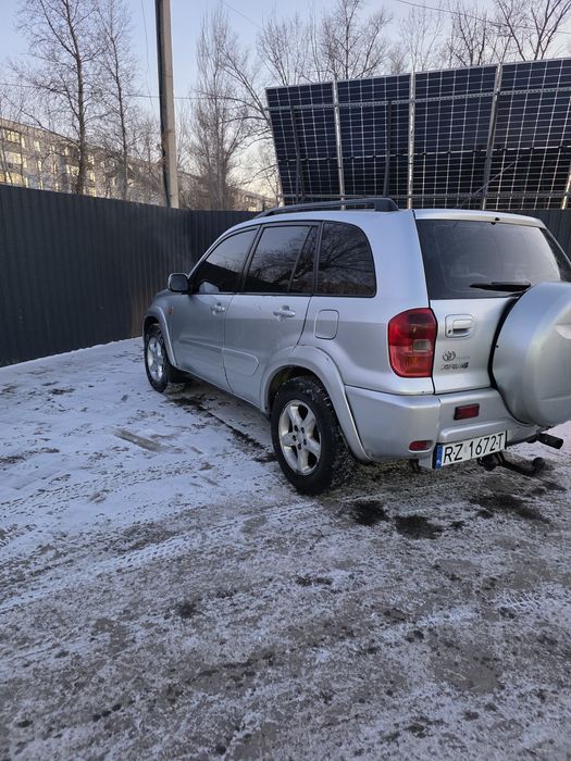 Продам машину в гарному стані