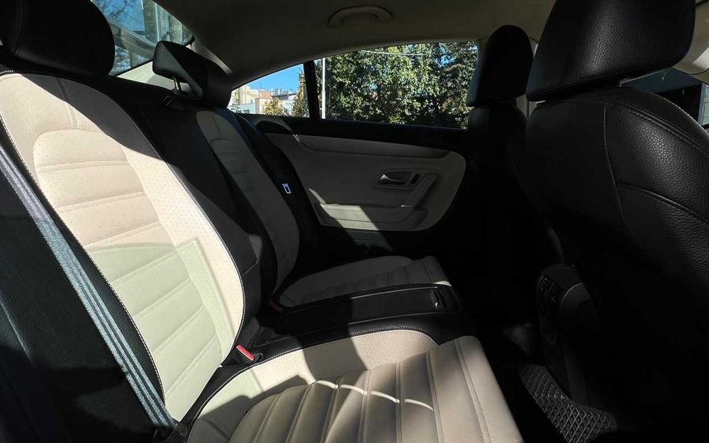 Volkswagen CC 2011