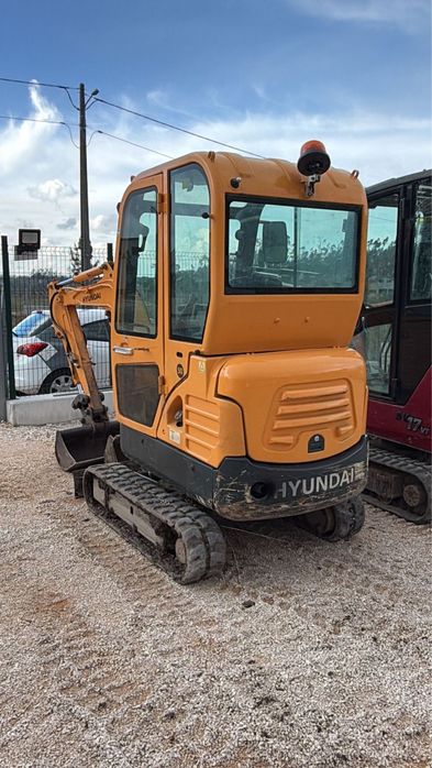 Mini giratoria HYUNDAI ROBEX 18-9