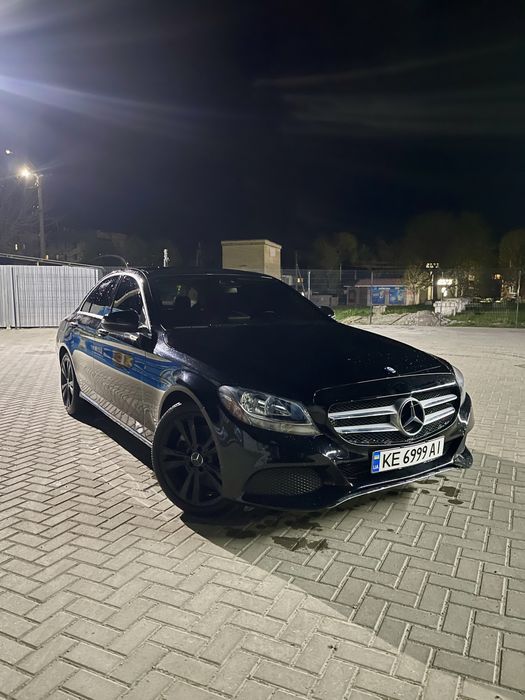 Продам Mersedes Benz C 300, 2016 р.в.  2 л. турбо задній привод