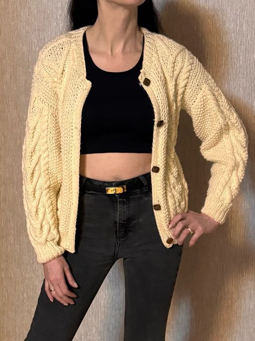 Кардіган білий . Кардиган жіночий теплий